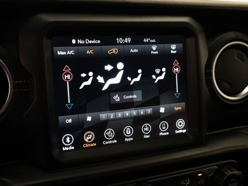 Used 2022 Jeep Wrangler Unlimited Sahara w/ Cold Weather Group image 4