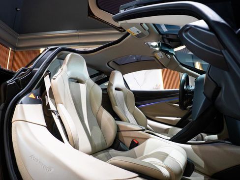 Used 2018 McLaren 720S Luxury RWD image 27