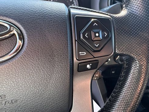 Used 2016 Toyota Tacoma TRD Sport w/ Towing Package AWD/4WD image 23