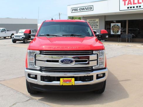 Used 2019 Ford F250 Lariat w/ Lariat Value Package AWD/4WD image 12