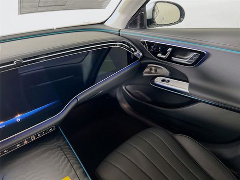 New 2026 Mercedes-Benz E 450 4MATIC Sedan image 23