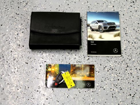 Used 2018 Mercedes-Benz GLS 450 4MATIC w/ Premium Package image 96