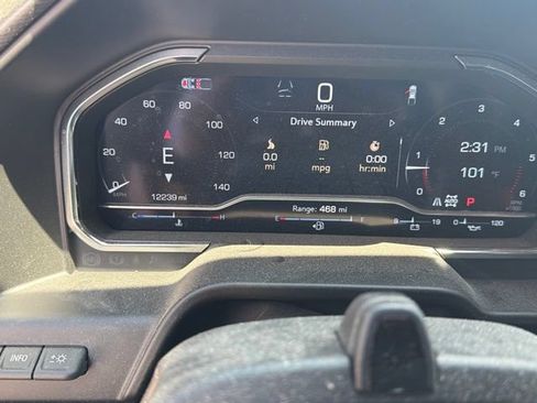 Used 2025 GMC Sierra 1500 Denali Ultimate AWD/4WD image 4