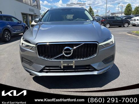 Used 2021 Volvo XC60 T5 Momentum AWD/4WD image 4