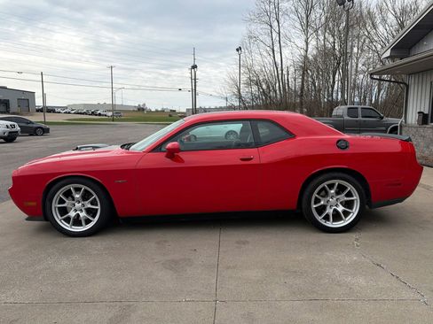 Used 2014 Dodge Challenger R/T image 5