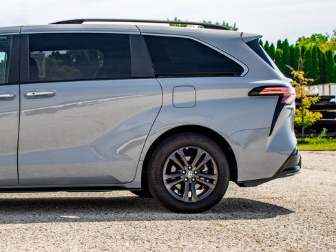 Used 2024 Toyota Sienna XSE w/ XSE Plus Package AWD/4WD image 48