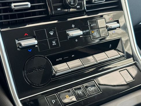 New 2026 Nissan Armada SV image 21