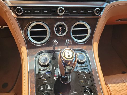 Certified 2020 Bentley Continental GT AWD/4WD image 41