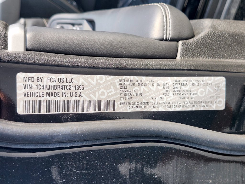 Used 2026 Jeep Grand Cherokee Limited AWD/4WD image 36