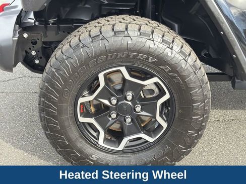 Used 2023 Jeep Gladiator Rubicon w/ Cold Weather Group image 10