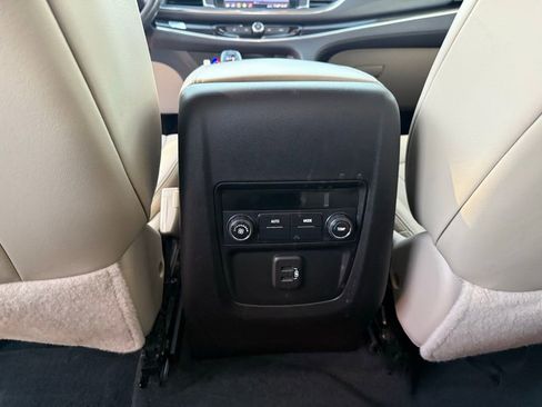 Used 2021 Buick Enclave Essence w/ Sport Touring Edition image 22