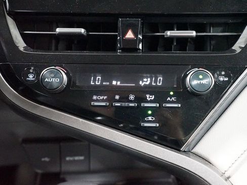 Certified 2022 Toyota Camry SE FWD image 20