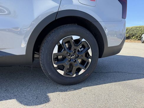 New 2025 Kia Sorento S w/ Panoramic Sunroof Package image 20