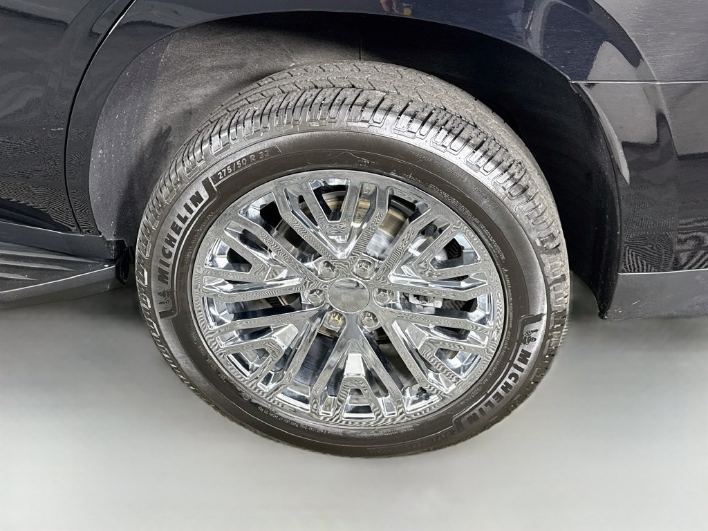 Used 2021 Chevrolet Tahoe Premier AWD/4WD image 39