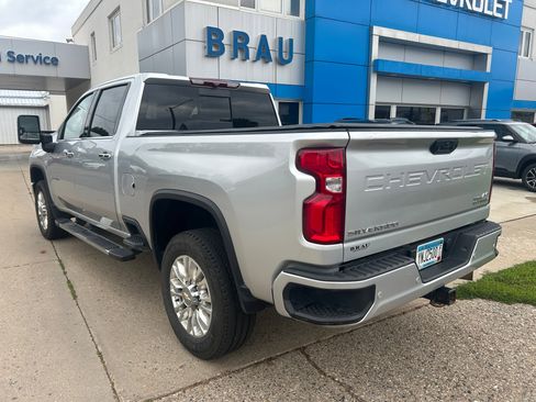 Used 2022 Chevrolet Silverado 3500 High Country image 8