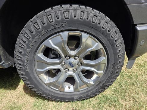 Used 2022 Ford F150 Platinum w/ Equipment Group 701A High AWD/4WD image 9