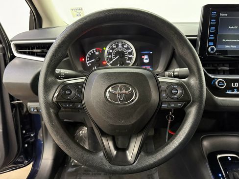 Used 2022 Toyota Corolla LE FWD image 13