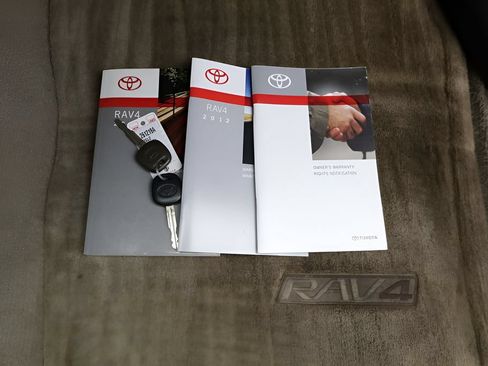 Used 2012 Toyota RAV4 4WD w/ Value Pkg image 40
