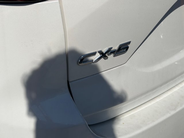 Used 2018 MAZDA CX-5 Touring FWD image 9