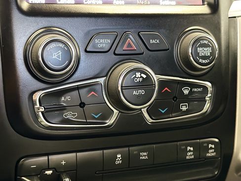 Used 2019 RAM 1500 Big Horn AWD/4WD image 10