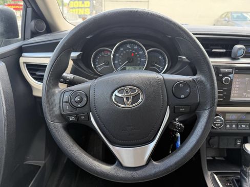 Used 2014 Toyota Corolla LE FWD image 15