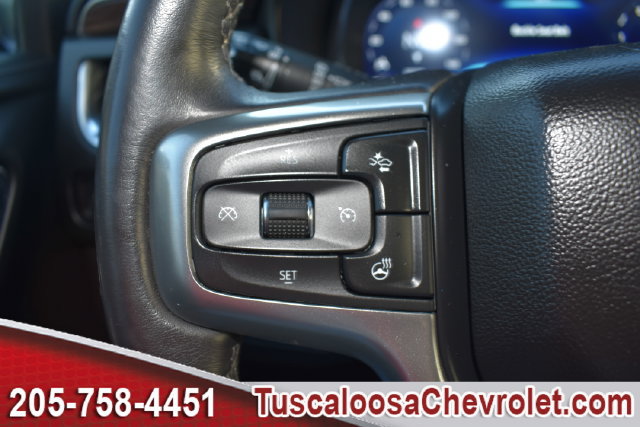 Used 2023 Chevrolet Suburban Z71 w/ Luxury Package AWD/4WD image 37
