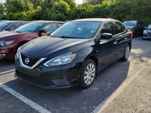 Used 2017 Nissan Sentra S FWD image 3