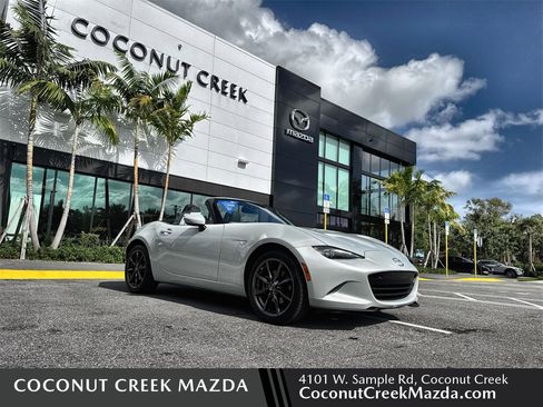 Used 2019 MAZDA MX-5 Miata Grand Touring image 1