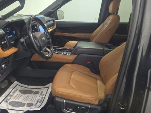 Used 2022 Ford Expedition Max Platinum image 6