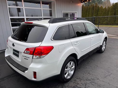 Used 2012 Subaru Outback 3.6R Limited w/ Moonroof Pkg image 4