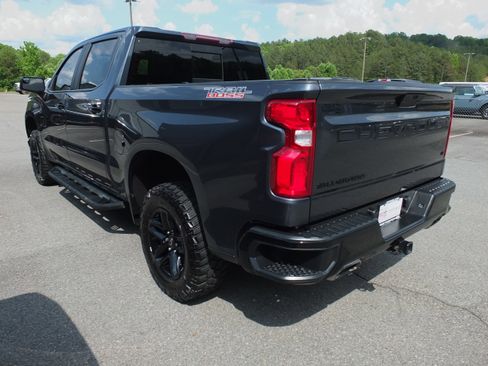 Used 2021 Chevrolet Silverado 1500 LT Trail Boss w/ Convenience Package II AWD/4WD image 5