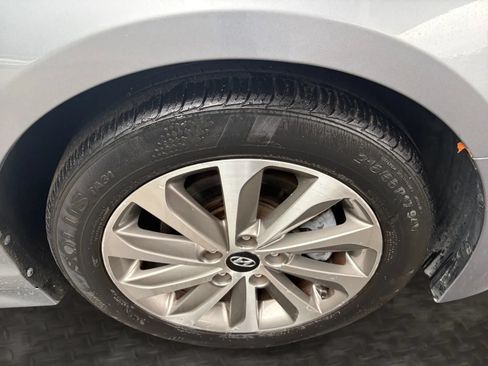 Used 2015 Hyundai Sonata Sport w/ Option Group 04 FWD image 38