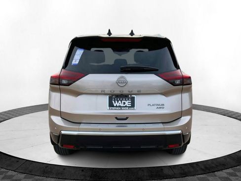 New 2026 Nissan Rogue Platinum image 4