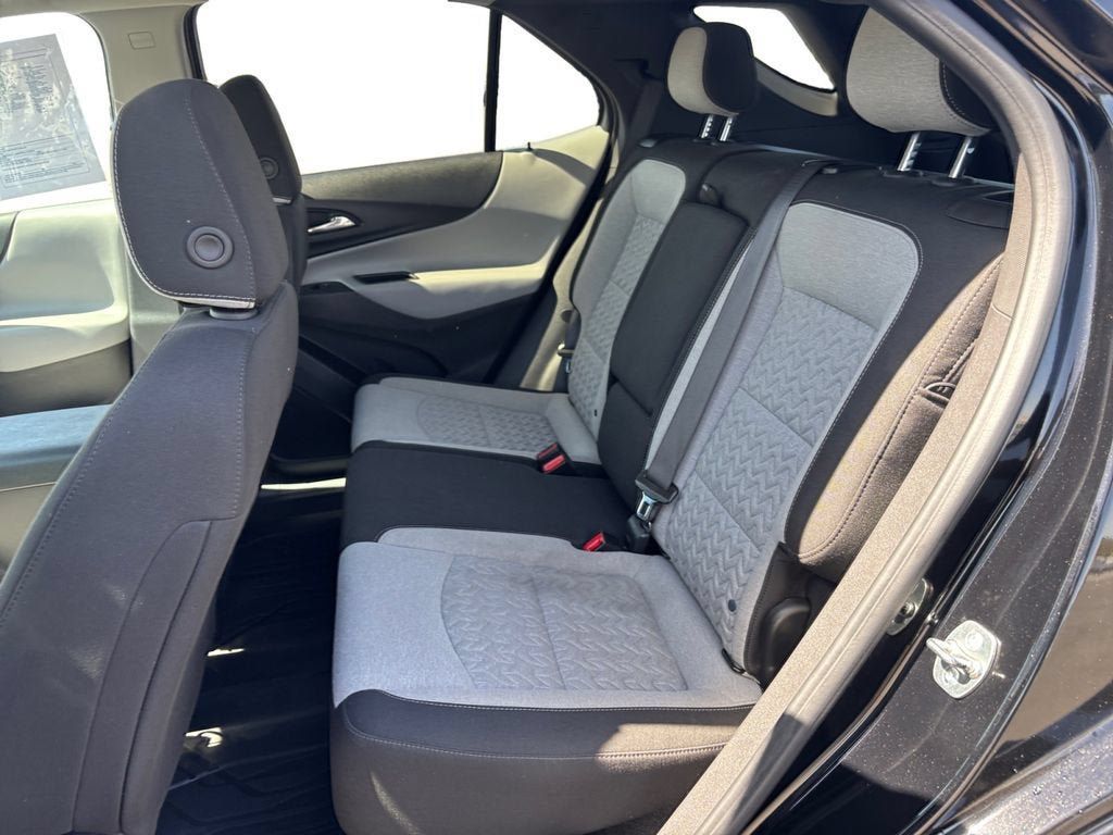 Used 2024 Chevrolet Equinox LS w/ LS Convenience Package FWD image 16