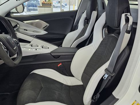 New 2026 Chevrolet Corvette Stingray Premium Conv w/ Z51 Performance Package image 10