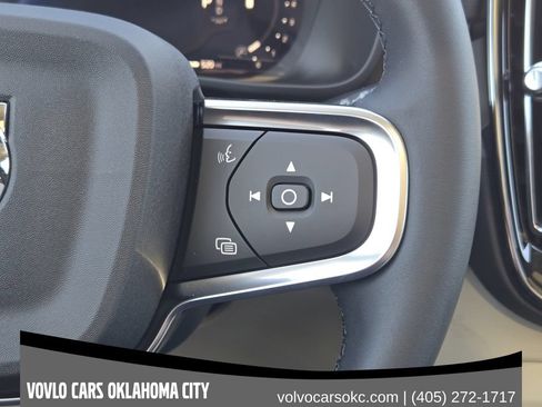Used 2026 Volvo XC40 B5 Ultra w/ Protection Package Premier AWD/4WD image 29