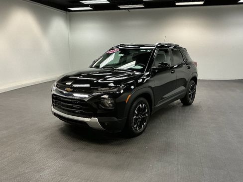 Used 2023 Chevrolet TrailBlazer LT w/ Convenience Package FWD image 1