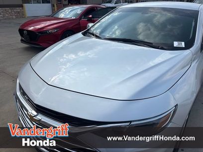 Used 2022 Chevrolet Malibu LT
