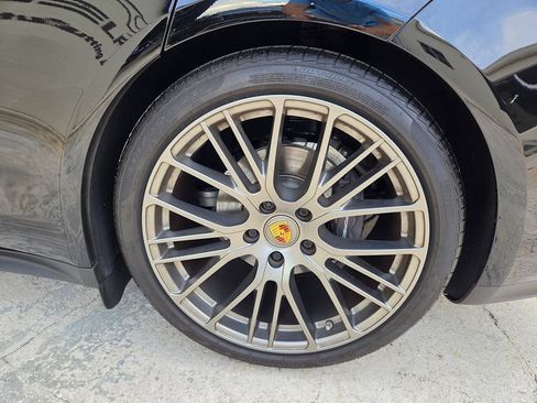 Used 2023 Porsche Panamera Platinum Edition RWD image 24