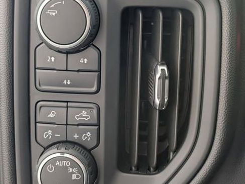 Certified 2025 Chevrolet Silverado 2500 Custom w/ Custom Value Package image 15