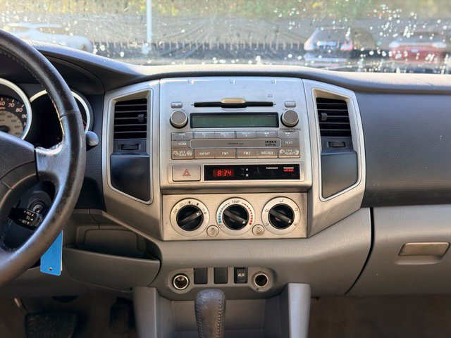 Used 2010 Toyota Tacoma PreRunner w/ TRD Sport Pkg RWD image 18