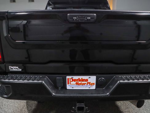 Used 2022 GMC Sierra 2500 AT4 w/ Gooseneck/5TH Wheel Package image 8