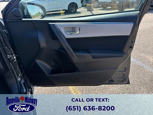 Used 2014 Toyota Corolla LE FWD image 32