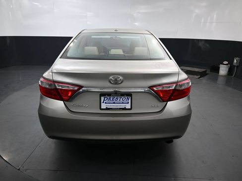 Used 2016 Toyota Camry XLE w/ Moonroof Package FWD image 8