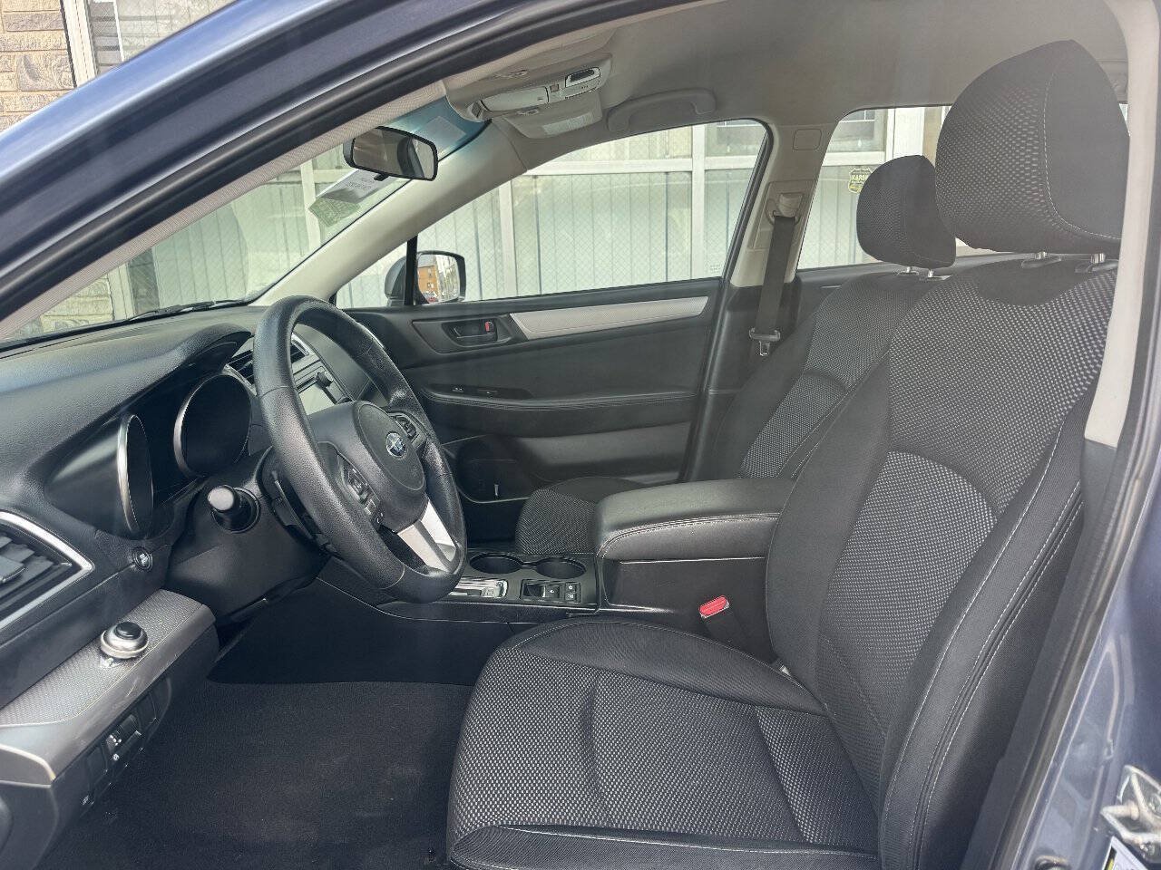 Used 2016 Subaru Outback 2.5i AWD/4WD image 11