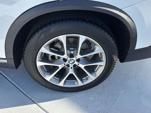 Certified 2024 BMW X5 sDrive40i w/ Parking Assistance Package image 33