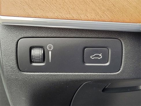 Used 2019 Volvo XC90 T6 Inscription w/ Advanced Package image 16