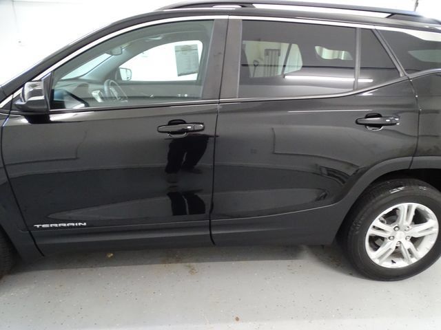 Certified 2024 GMC Terrain SLE w/ Driver Convenience Package AWD/4WD image 17