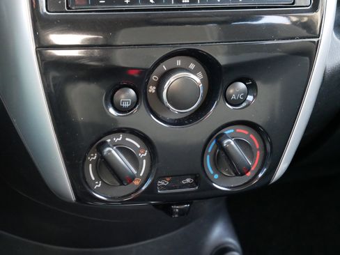 Used 2018 Nissan Versa Note SV image 23