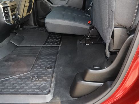 Used 2022 RAM 1500 Big Horn AWD/4WD image 9